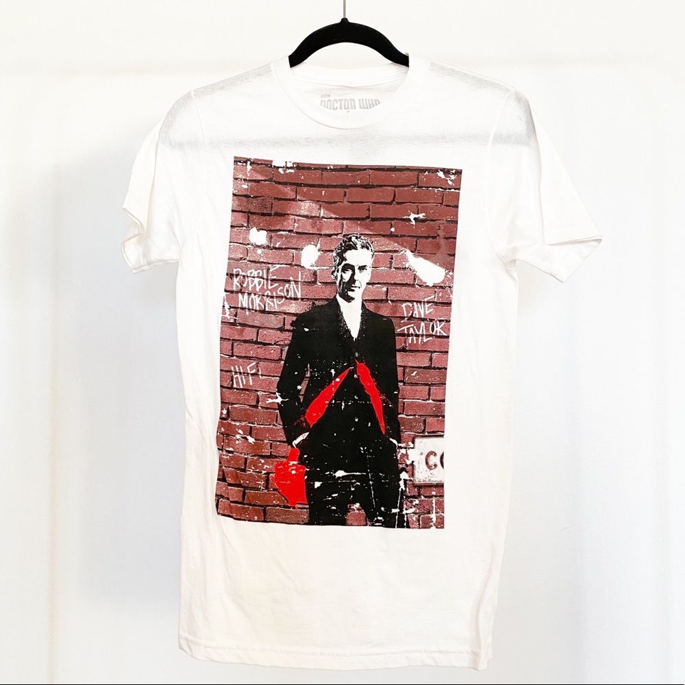 NWT Hot Topic - Doctor Who T-Shirt